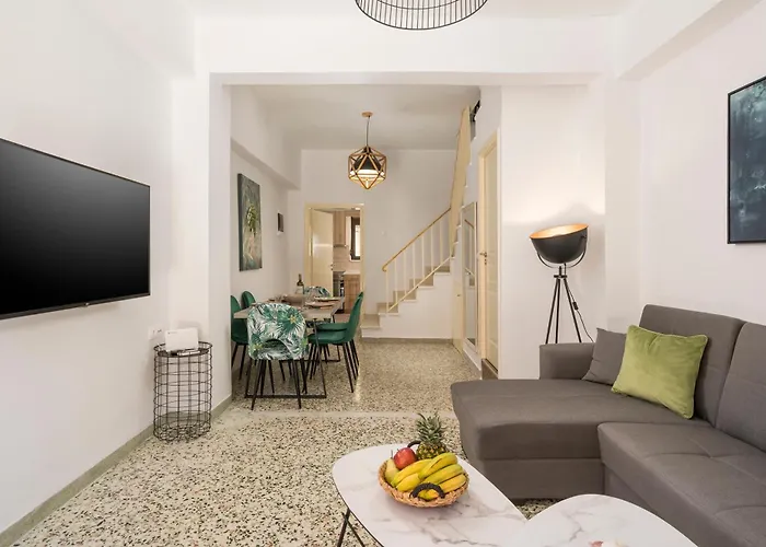 Crescendo City House
