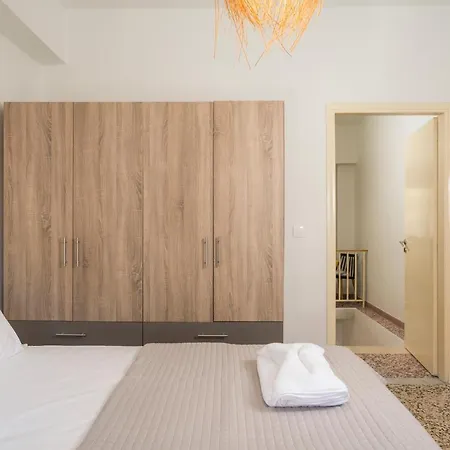 Crescendo City House Ханья Экстерьер фото